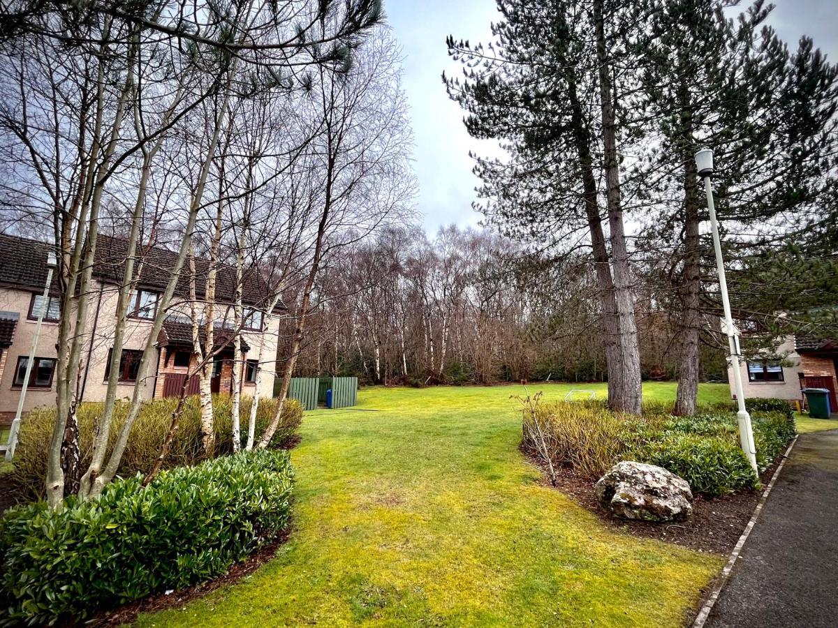 Comfortable, Modern Apartment With Parking. Inverness. المظهر الخارجي الصورة